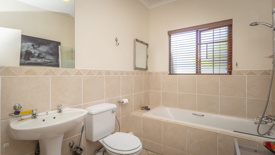 3 Bedroom Property for Sale in The Coves North West